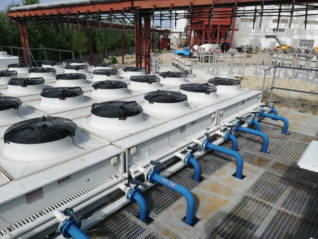 Cooling equipment and electrical infrastructure at an unfinished gas power plant